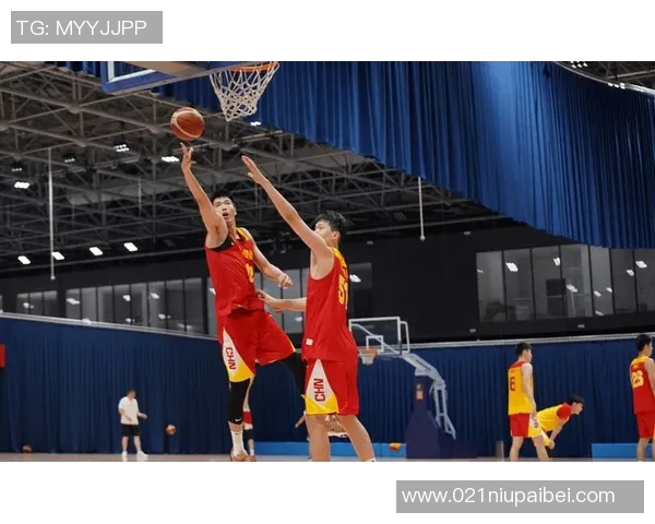 中国男篮热身赛首战对决巴西队全力以赴展现实力与团队合作