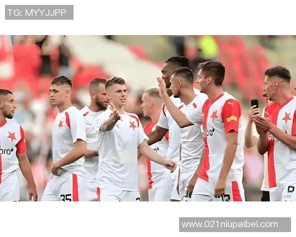 TA：应布拉格斯拉维亚方面要求，热刺主场的LGBTQ+旗号被移走